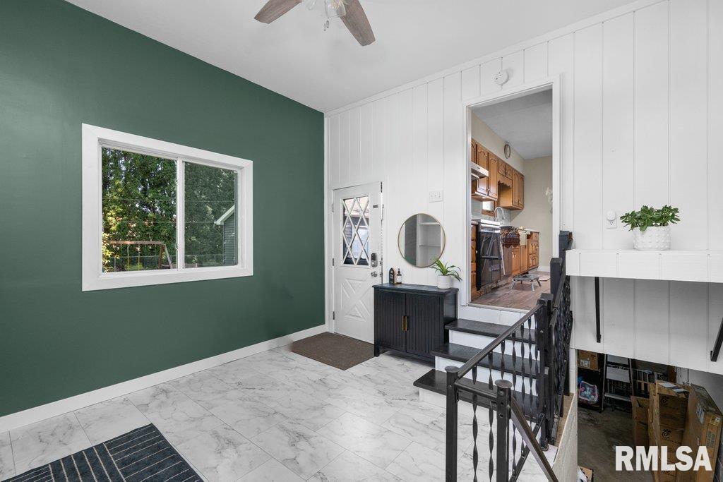 508 North 4th Street Eldridge, IA 52748 - Photo 9 of 31