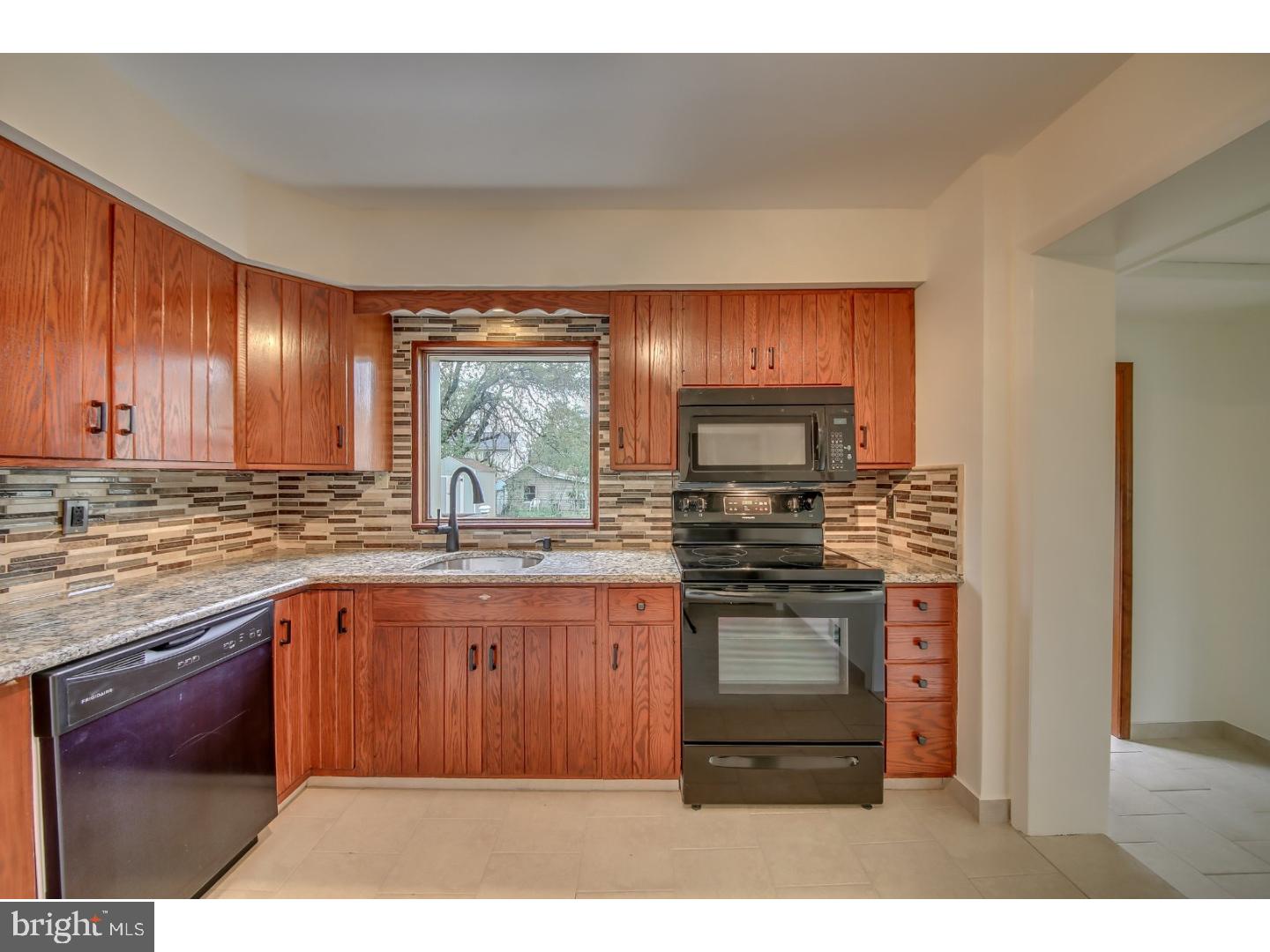 334 Warren Road Hatboro, PA 19040 - Photo 12 of 24 Gallery Image 12