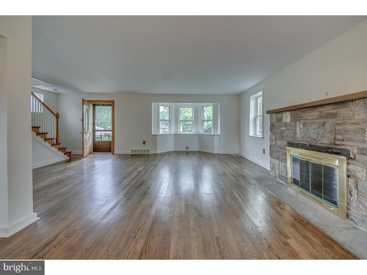 334 Warren Road Hatboro, PA 19040 - Photo 6 of 24 Gallery Image 6