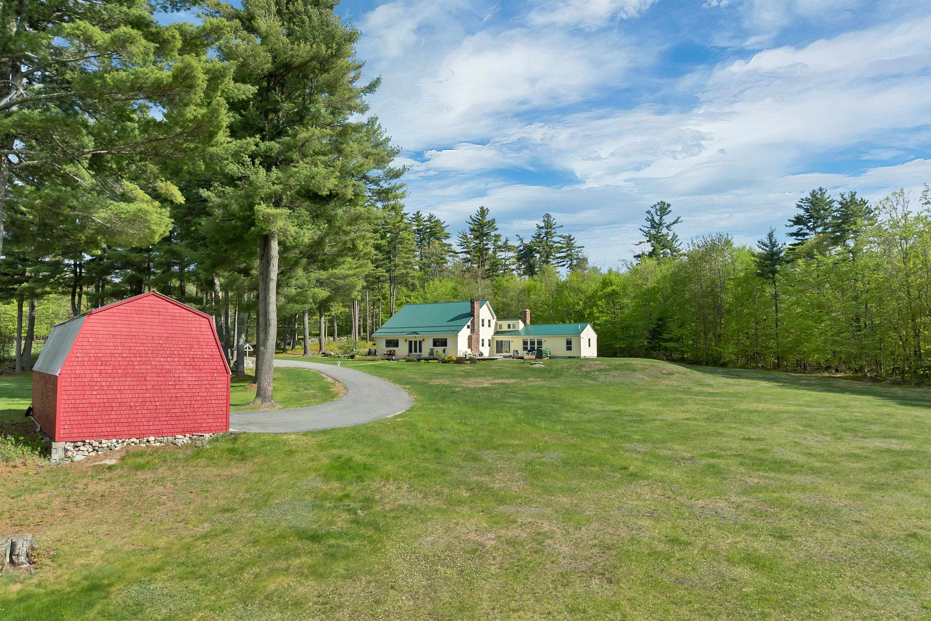65 Effingham Road Ossipee, NH 03864 - Photo 2 of 60
