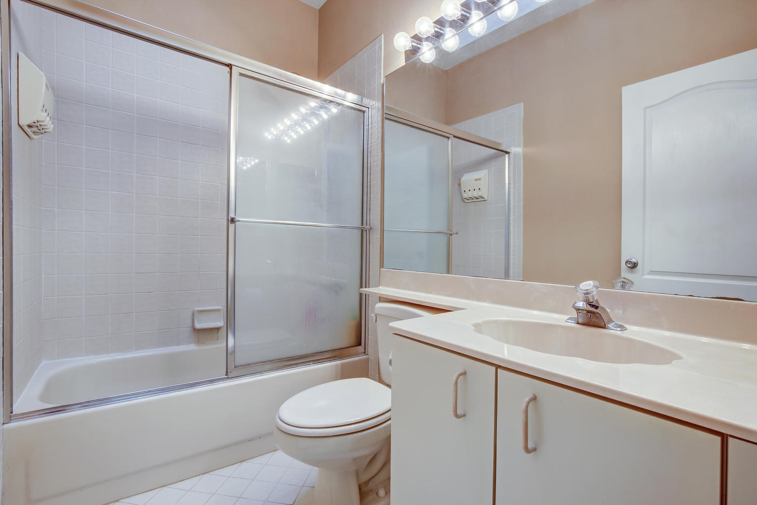 8730 Vía Reale Boca Raton, FL 33496 - Photo 16 of 26 8730 Va Reale Boca Raton FL-large-017-24