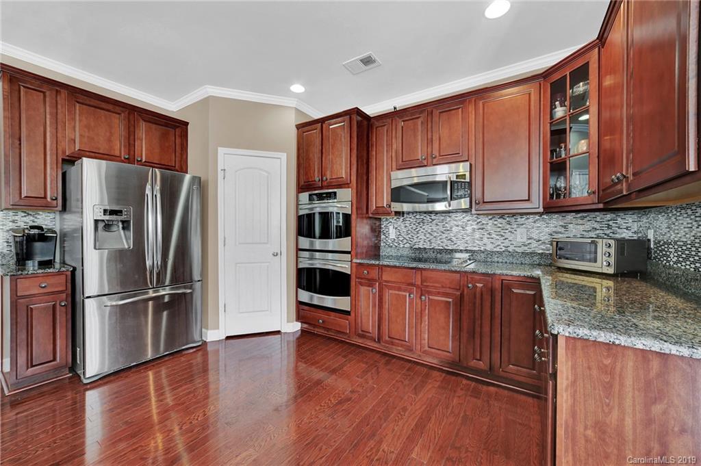 607 Rosemary Lane Tega Cay, SC 29708 - Photo 12 of 30 Gallery Image 12