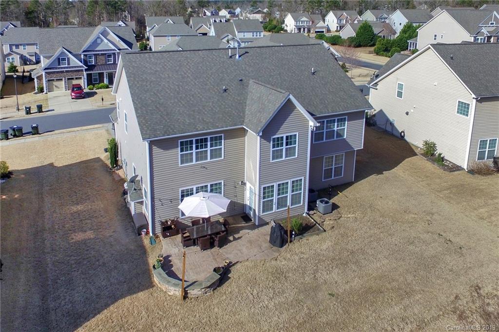 607 Rosemary Lane Tega Cay, SC 29708 - Photo 4 of 30 Gallery Image 4