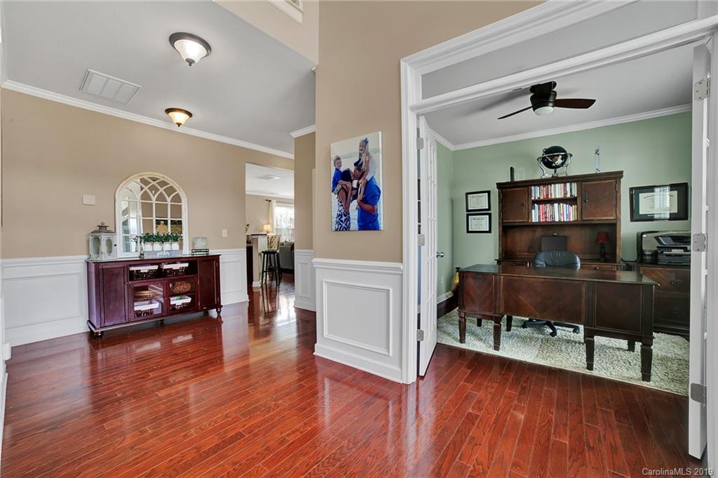 607 Rosemary Lane Tega Cay, SC 29708 - Photo 5 of 30 Gallery Image 5