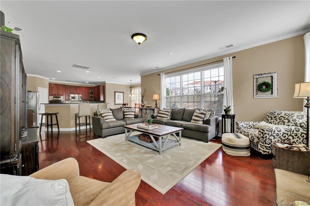 607 Rosemary Lane Tega Cay, SC 29708 - Photo 10 of 30 Gallery Image 10