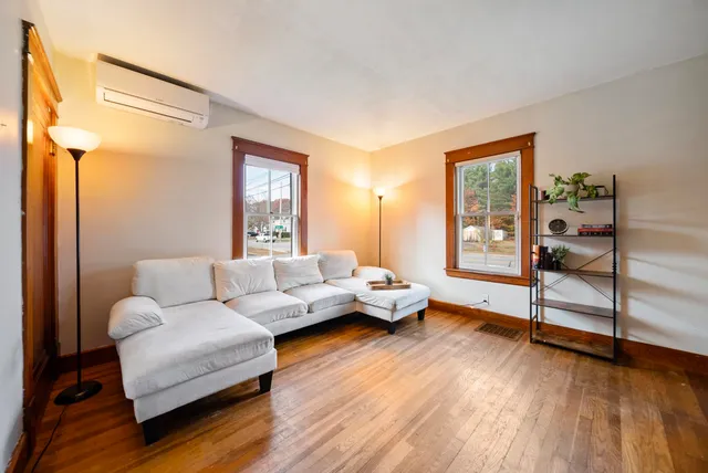 $359,900 | 31 Brock Street, Rochester, NH 03867