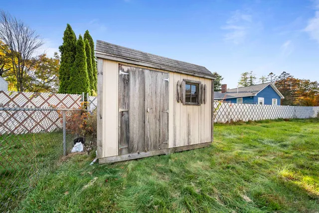 $359,900 | 31 Brock Street, Rochester, NH 03867