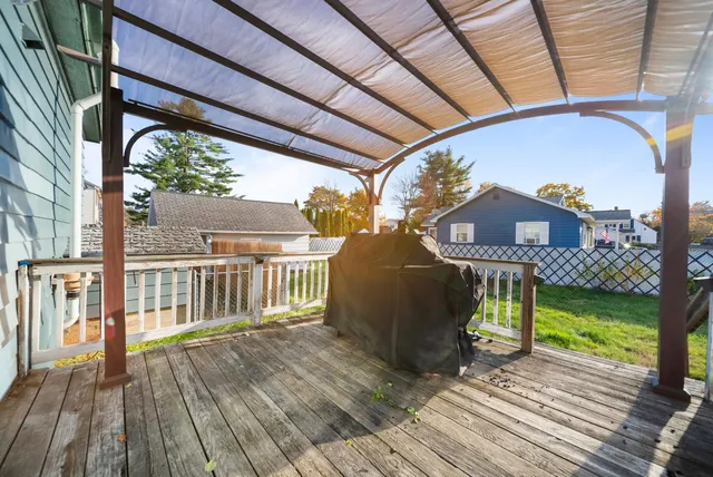 $359,900 | 31 Brock Street, Rochester, NH 03867