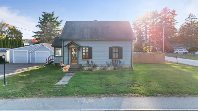 $359,900 | 31 Brock Street, Rochester, NH 03867