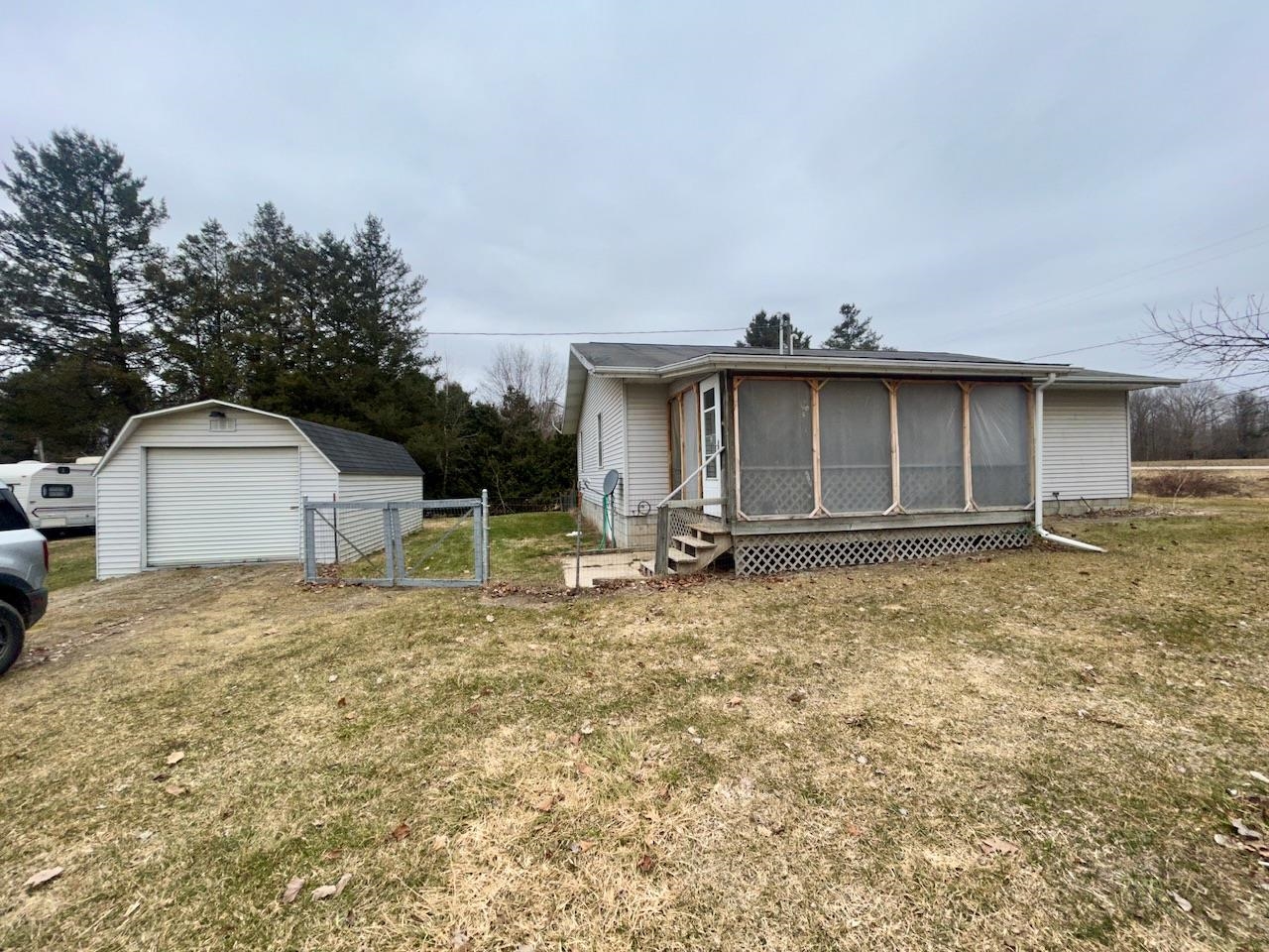 4763 Kerswill Road Gladwin, MI 48624 - Photo 15 of 25