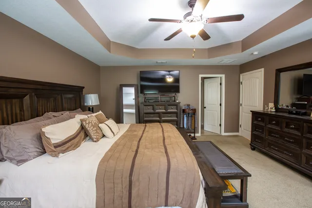 a bathroom with a sink and toilet