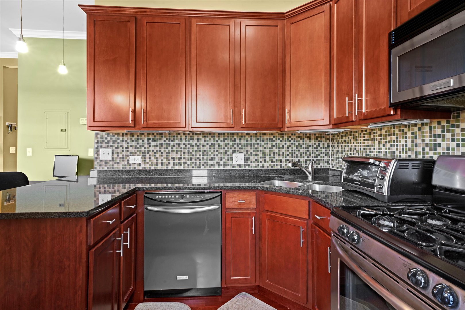 2801 North Seminary Avenue, Unit 4S Chicago, IL 60657 - Photo 2 of 18