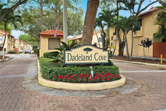 $500,000 | 10053 Southwest 77th Court, Miami, FL 33156