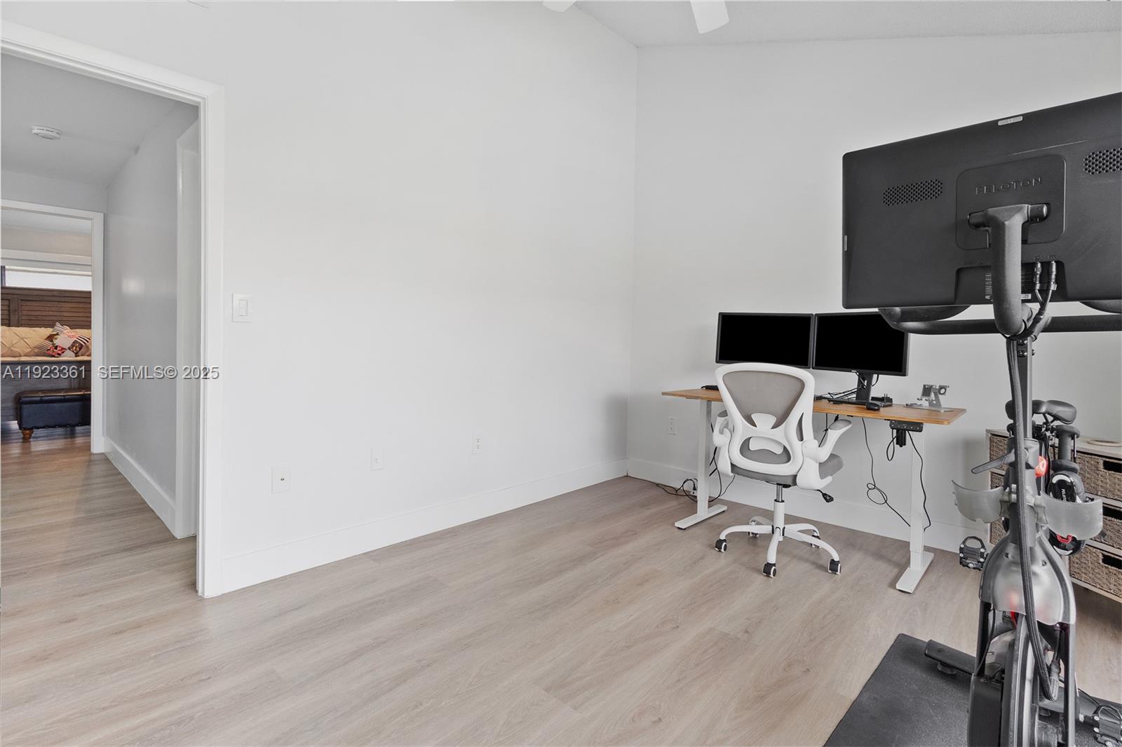 10053 Southwest 77th Court Miami, FL 33156 - Photo 18 of 25