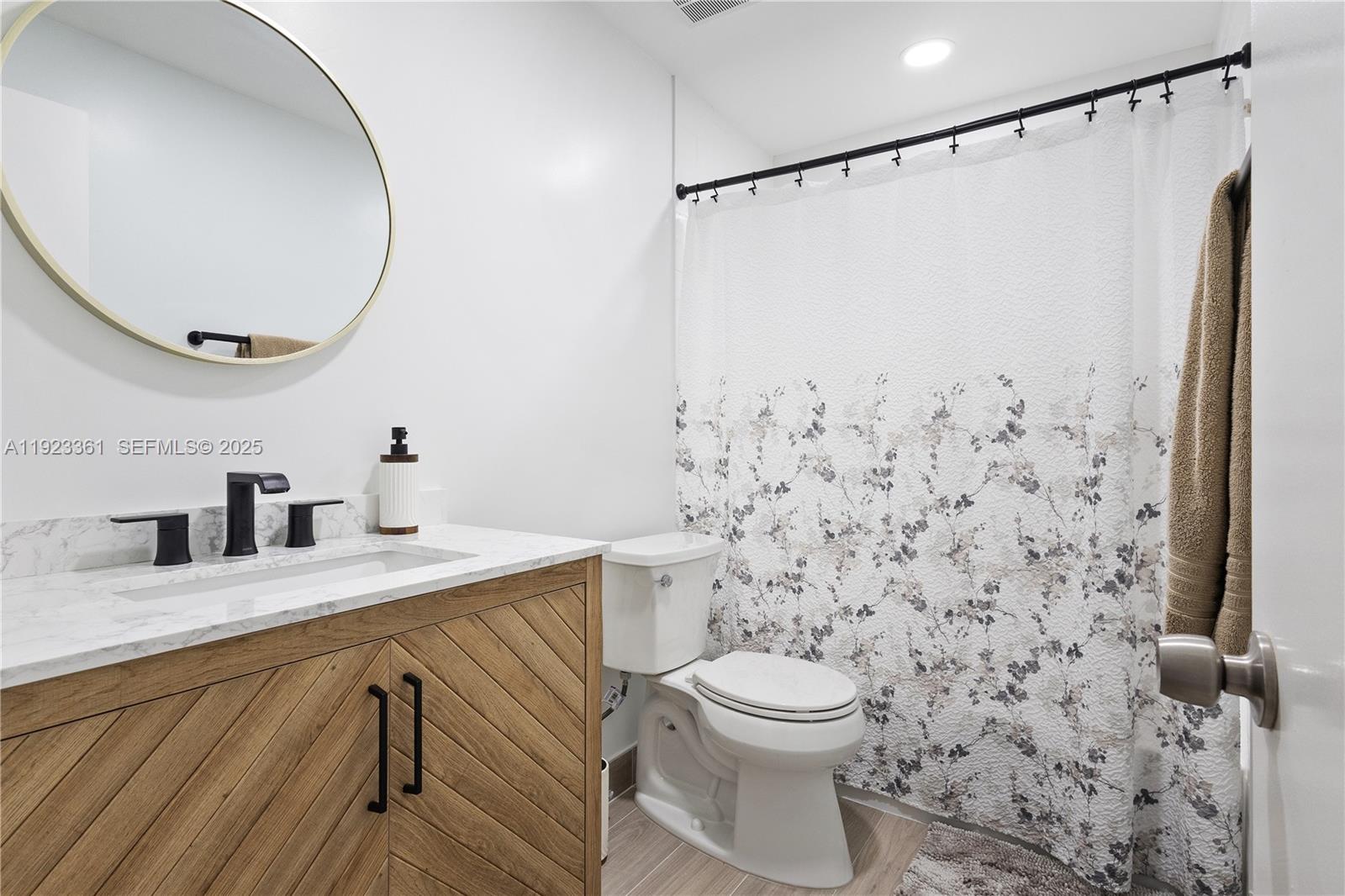 10053 Southwest 77th Court Miami, FL 33156 - Photo 19 of 25