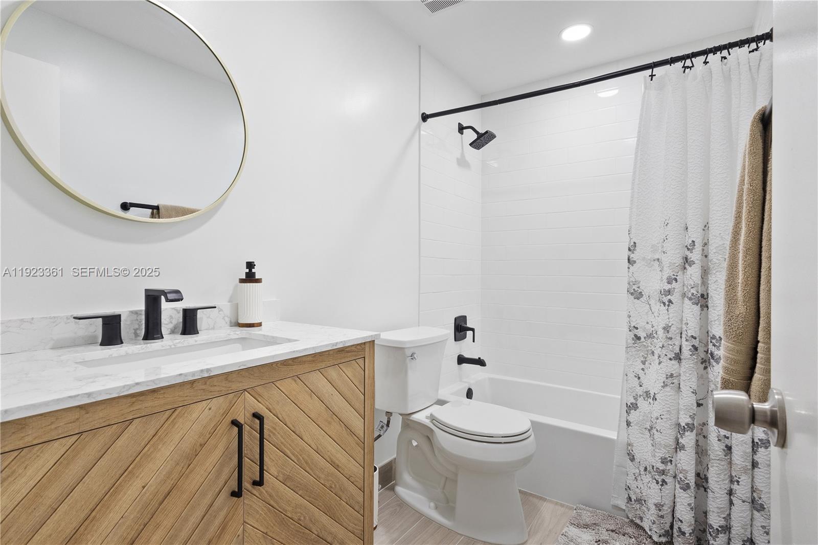 10053 Southwest 77th Court Miami, FL 33156 - Photo 20 of 25