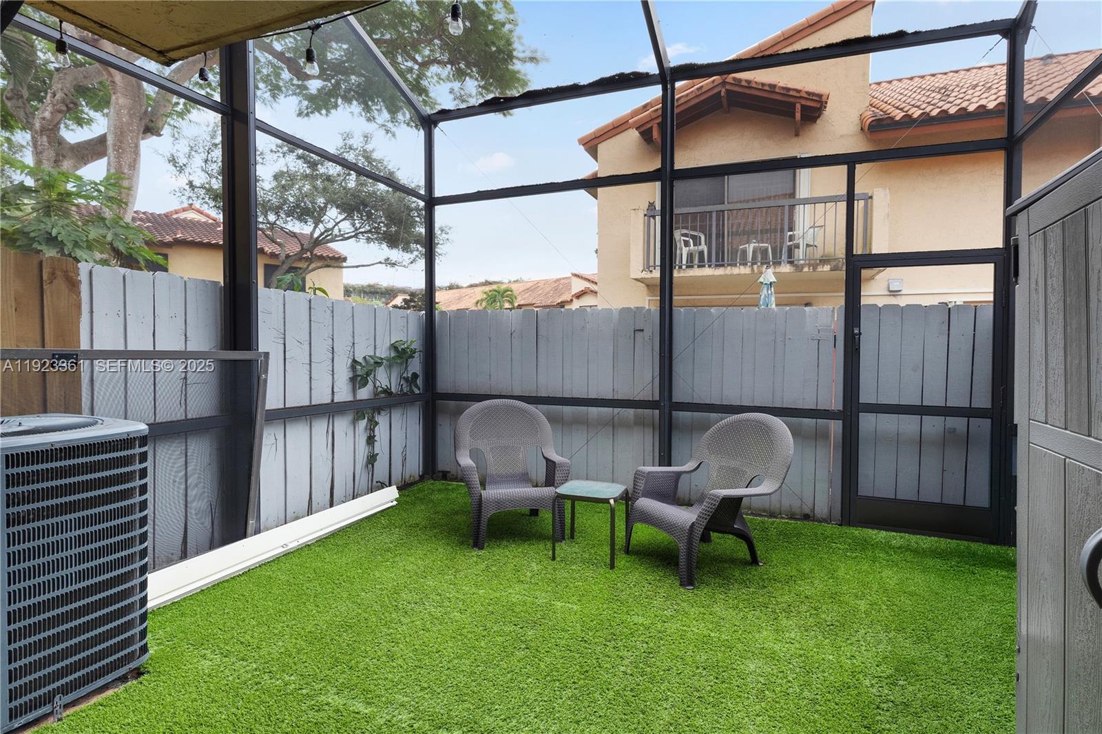 10053 Southwest 77th Court Miami, FL 33156 - Photo 22 of 25