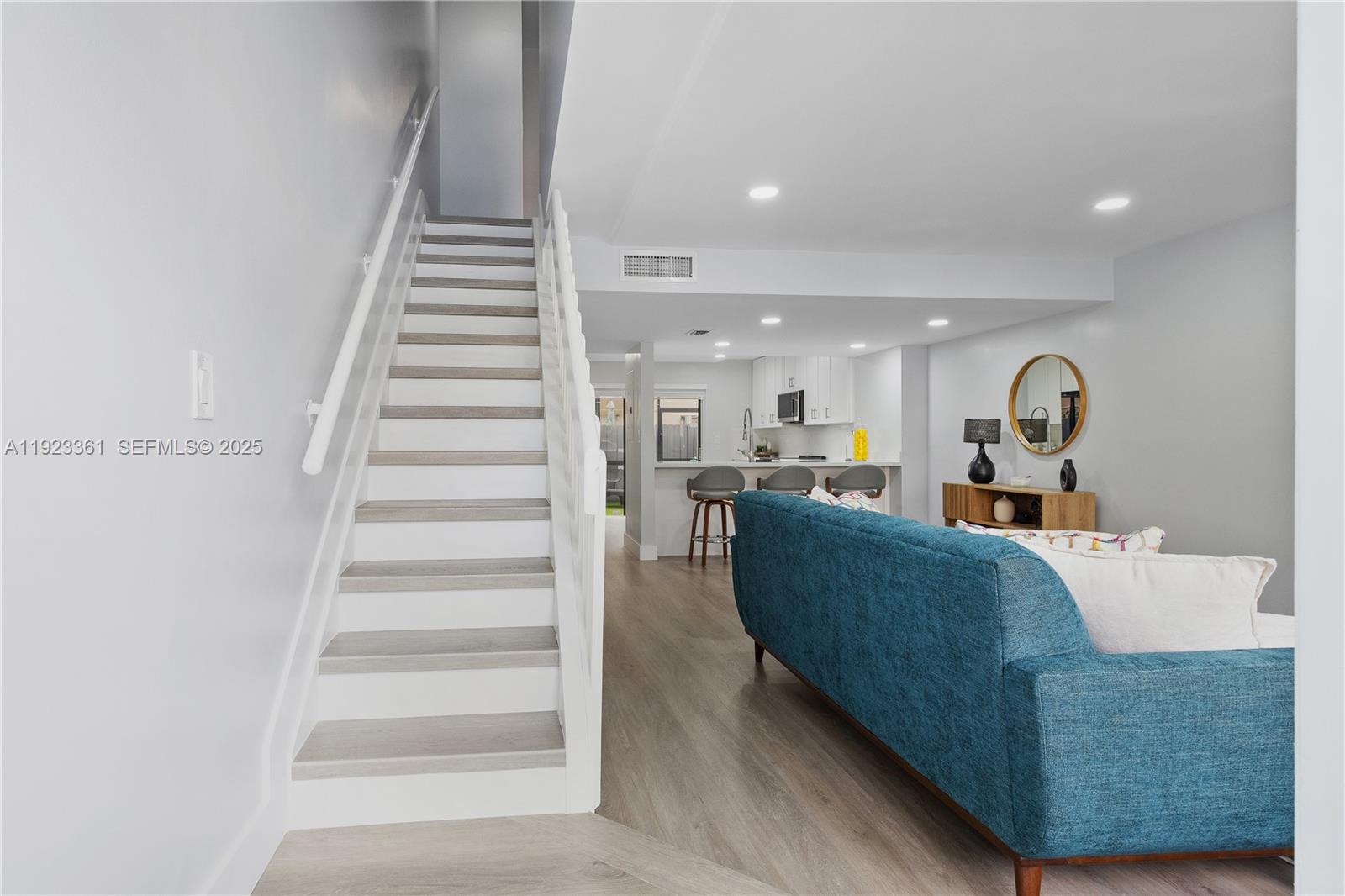 10053 Southwest 77th Court Miami, FL 33156 - Photo 6 of 25