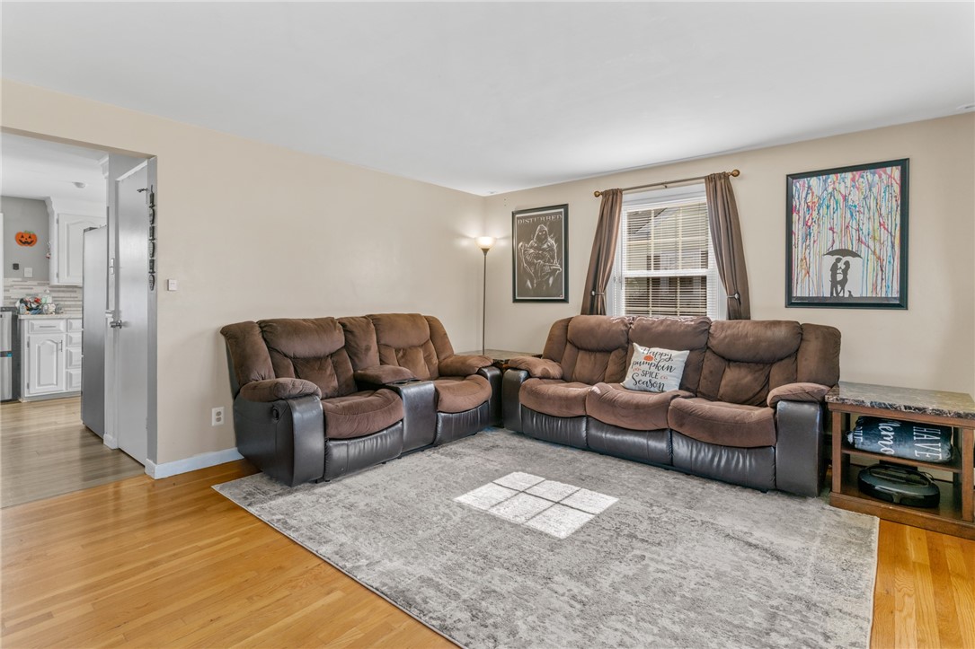 24 Rosemere Road Pawtucket, RI 02861 - Photo 10 of 29 Gallery Image 10