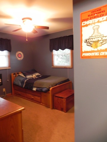 1034 Southgate Road New Lenox, IL 60451 - Photo 18 of 21 a room with furniture and window