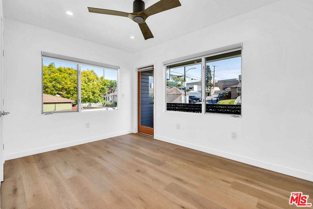 5317 Valley Ridge Avenue Los Angeles, CA 90043 - Photo 28 of 52