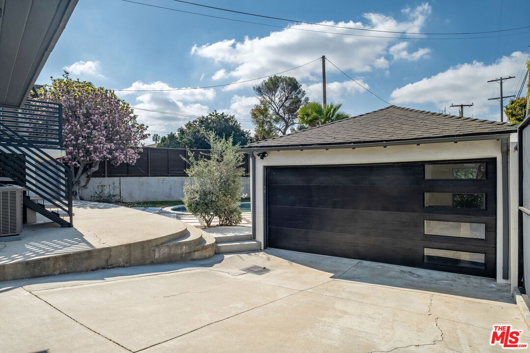 5317 Valley Ridge Avenue Los Angeles, CA 90043 - Photo 47 of 52