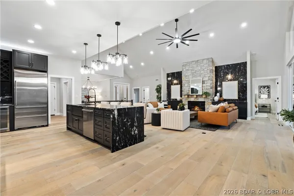 $3,200,000 | 257 Beachnut Drive, Sunrise Beach, MO 65079