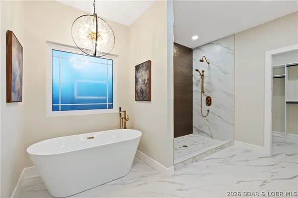 $3,200,000 | 257 Beachnut Drive, Sunrise Beach, MO 65079