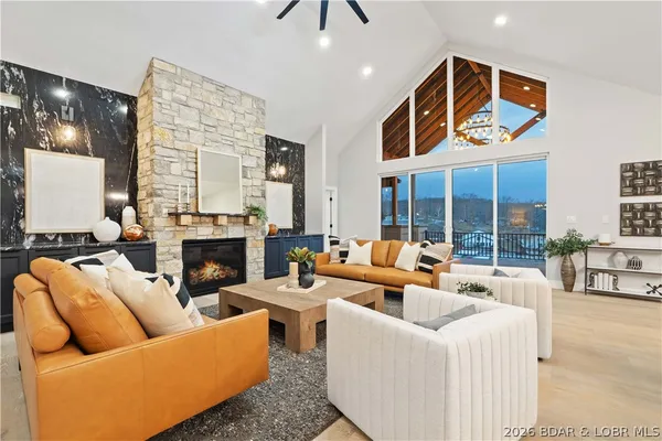 $3,200,000 | 257 Beachnut Drive, Sunrise Beach, MO 65079