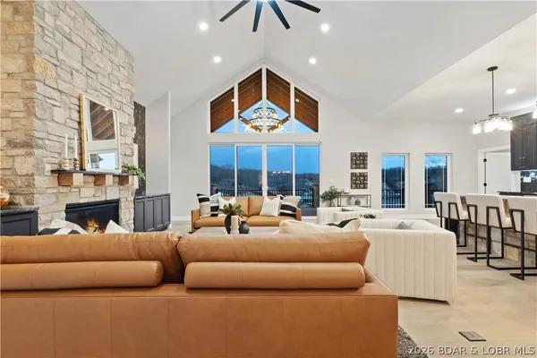 $3,200,000 | 257 Beachnut Drive, Sunrise Beach, MO 65079