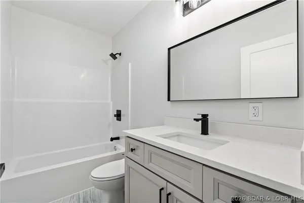 $3,200,000 | 257 Beachnut Drive, Sunrise Beach, MO 65079