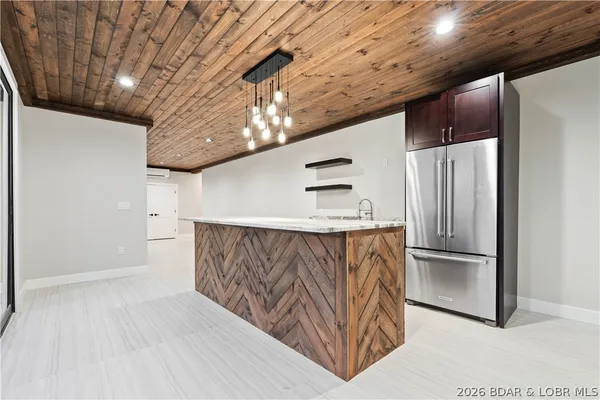 $3,200,000 | 257 Beachnut Drive, Sunrise Beach, MO 65079