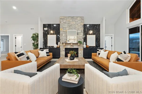$3,200,000 | 257 Beachnut Drive, Sunrise Beach, MO 65079