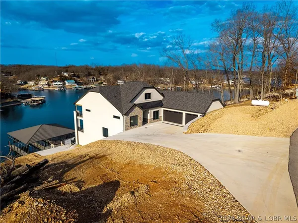 $3,200,000 | 257 Beachnut Drive, Sunrise Beach, MO 65079