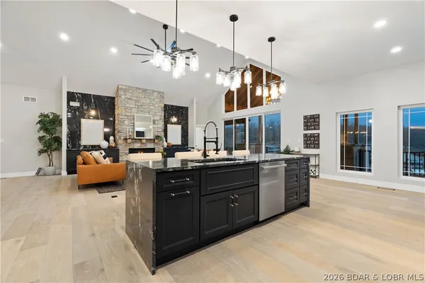 $3,200,000 | 257 Beachnut Drive, Sunrise Beach, MO 65079