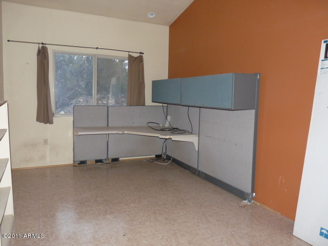 306 Jolly Road Seligman, AZ 86337 - Photo 12 of 20 P1150344