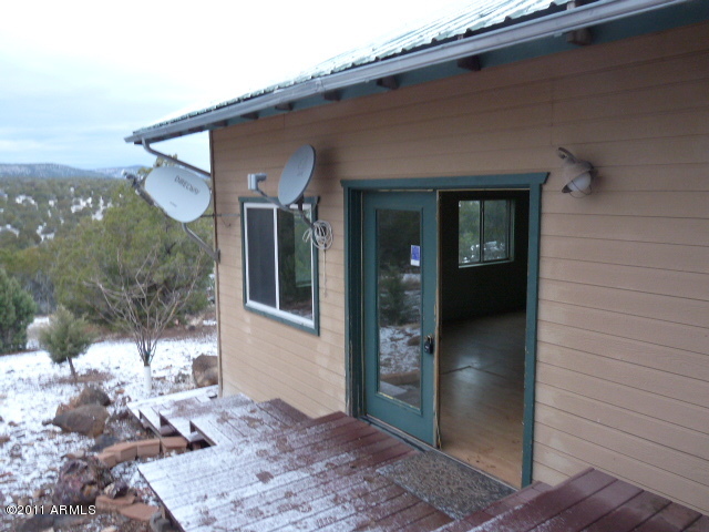 306 Jolly Road Seligman, AZ 86337 - Photo 2 of 20 331