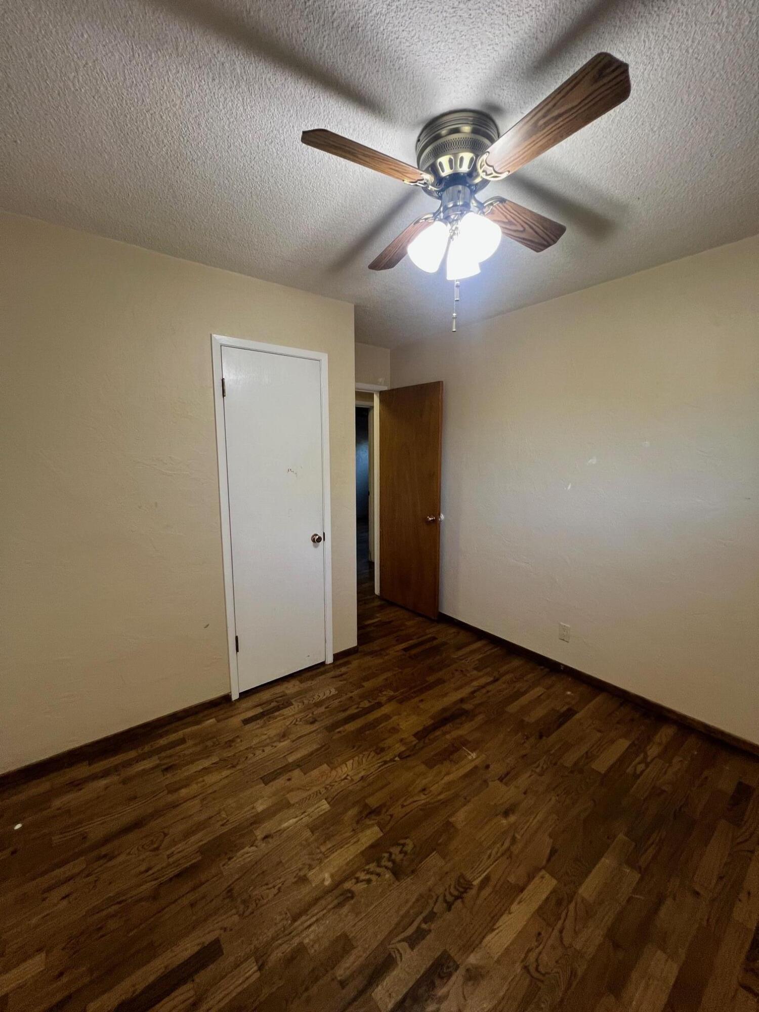 1812 Roberts Road Medford, OR 97504 - Photo 27 of 31 1812 Roberts Bed 3B