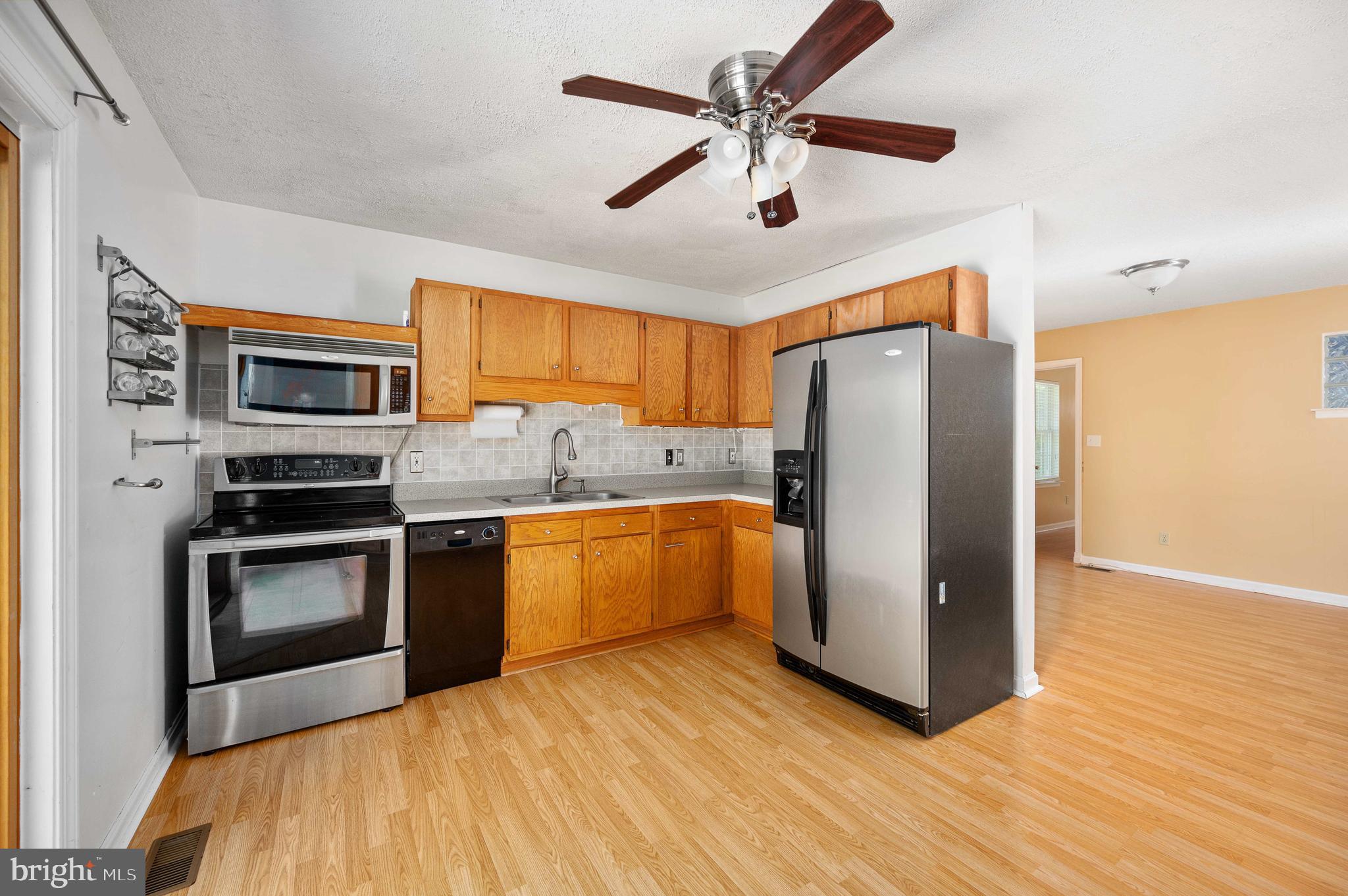 16075 Kings Mill Road King George, VA 22485 - Photo 10 of 48 Gallery Image 10