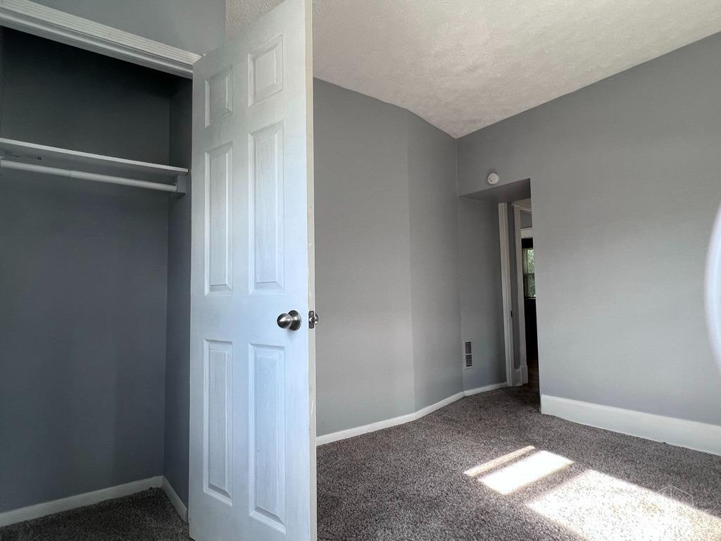 5572 Montgomery Road Cincinnati, OH 45212 - Photo 10 of 18 Gallery Image 10