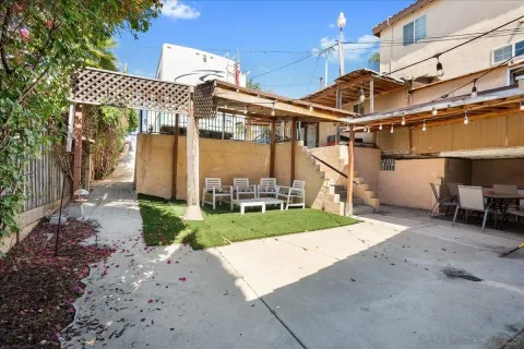 $799,999 | 4027 C Street, San Diego, CA 92102
