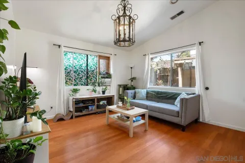 $799,999 | 4027 C Street, San Diego, CA 92102