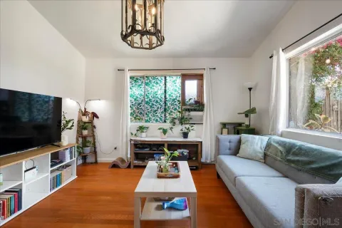 $799,999 | 4027 C Street, San Diego, CA 92102