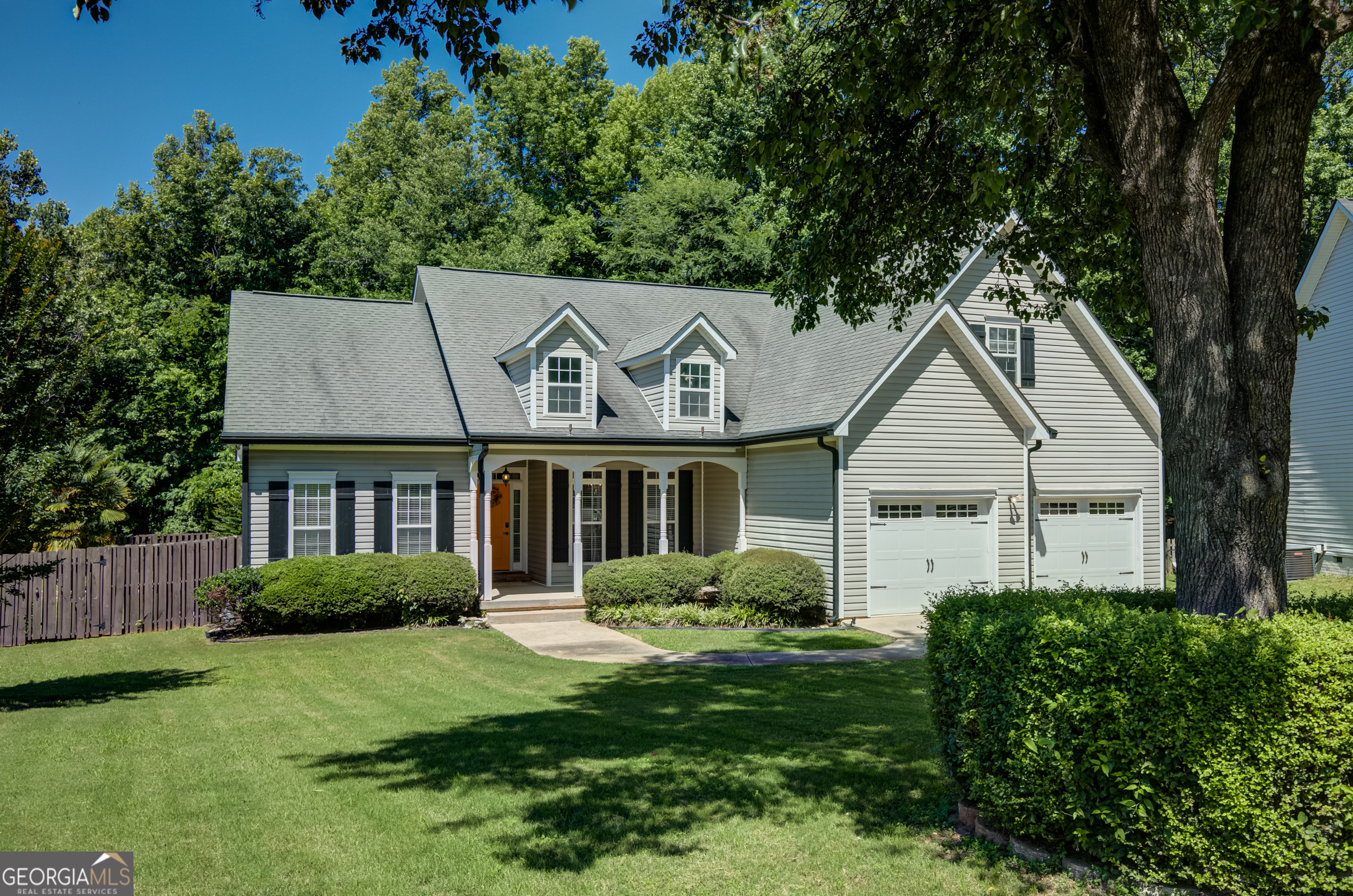 37 Forest Point Newnan, GA 30265 - Photo 2 of 53