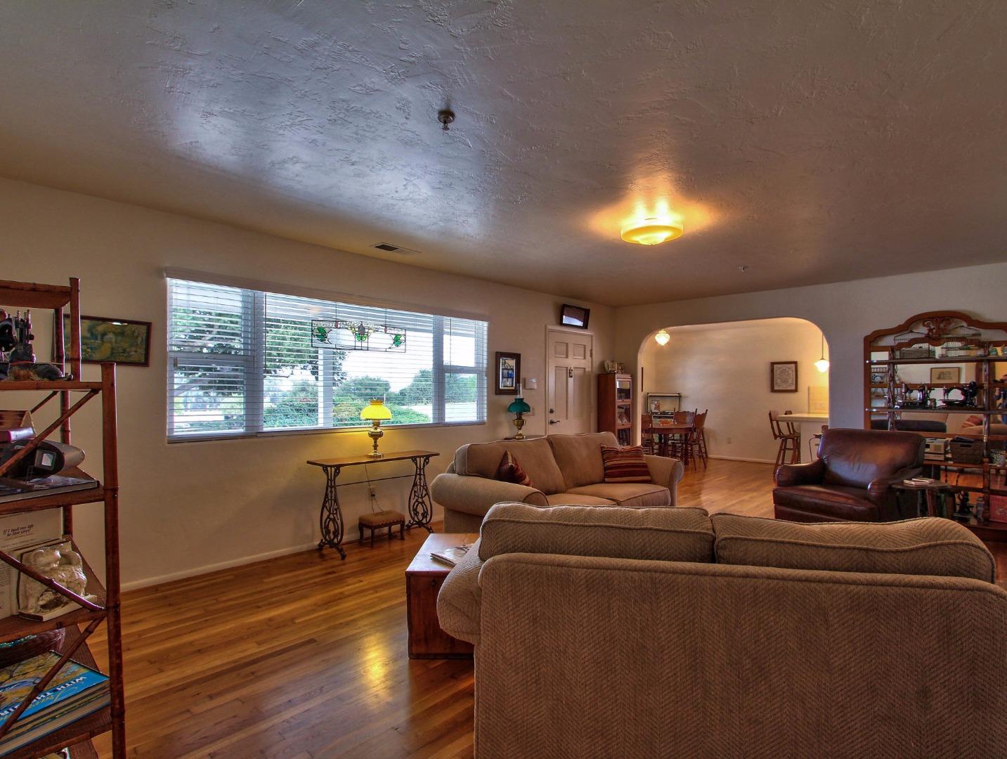 324 River Road Salinas, CA 93908 - Photo 7 of 30 Gallery Image 7