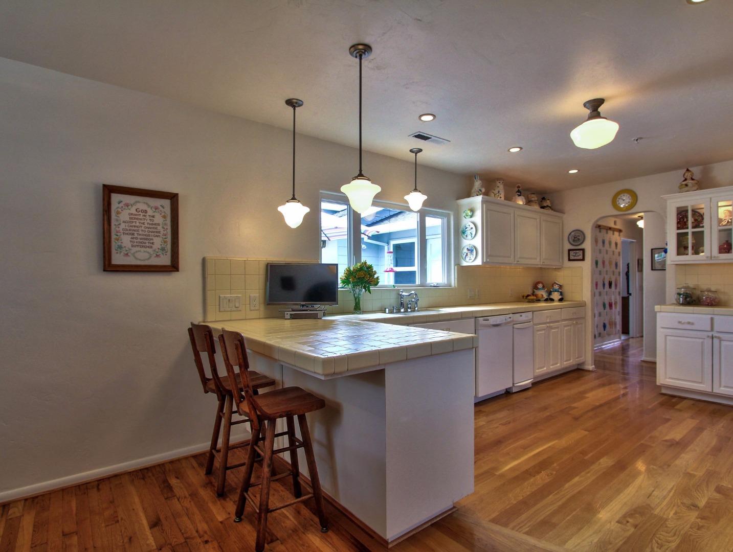 324 River Road Salinas, CA 93908 - Photo 8 of 30 Gallery Image 8