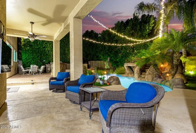 $1,075,000 | 3603 East Indigo Bay Court, Gilbert, AZ 85234