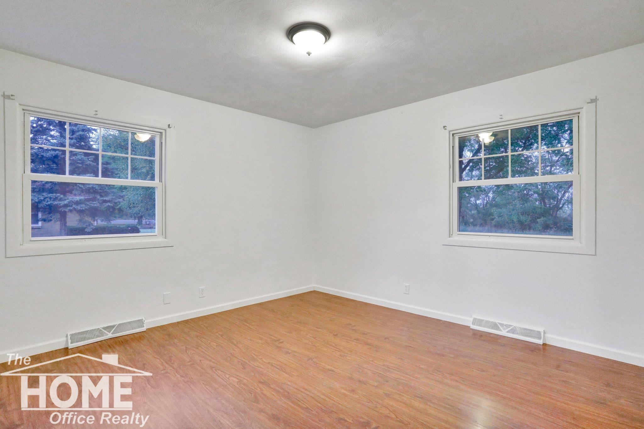 275 Elm Road Ovid, MI 48866 - Photo 17 of 28 50155382-426445e1-4924-48a3-8e25-dfcaabf426c4.JPG
