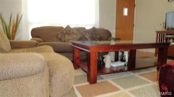 108 Union Road St. Louis, MO 63123 - Photo 5 of 22 Gallery Image 5