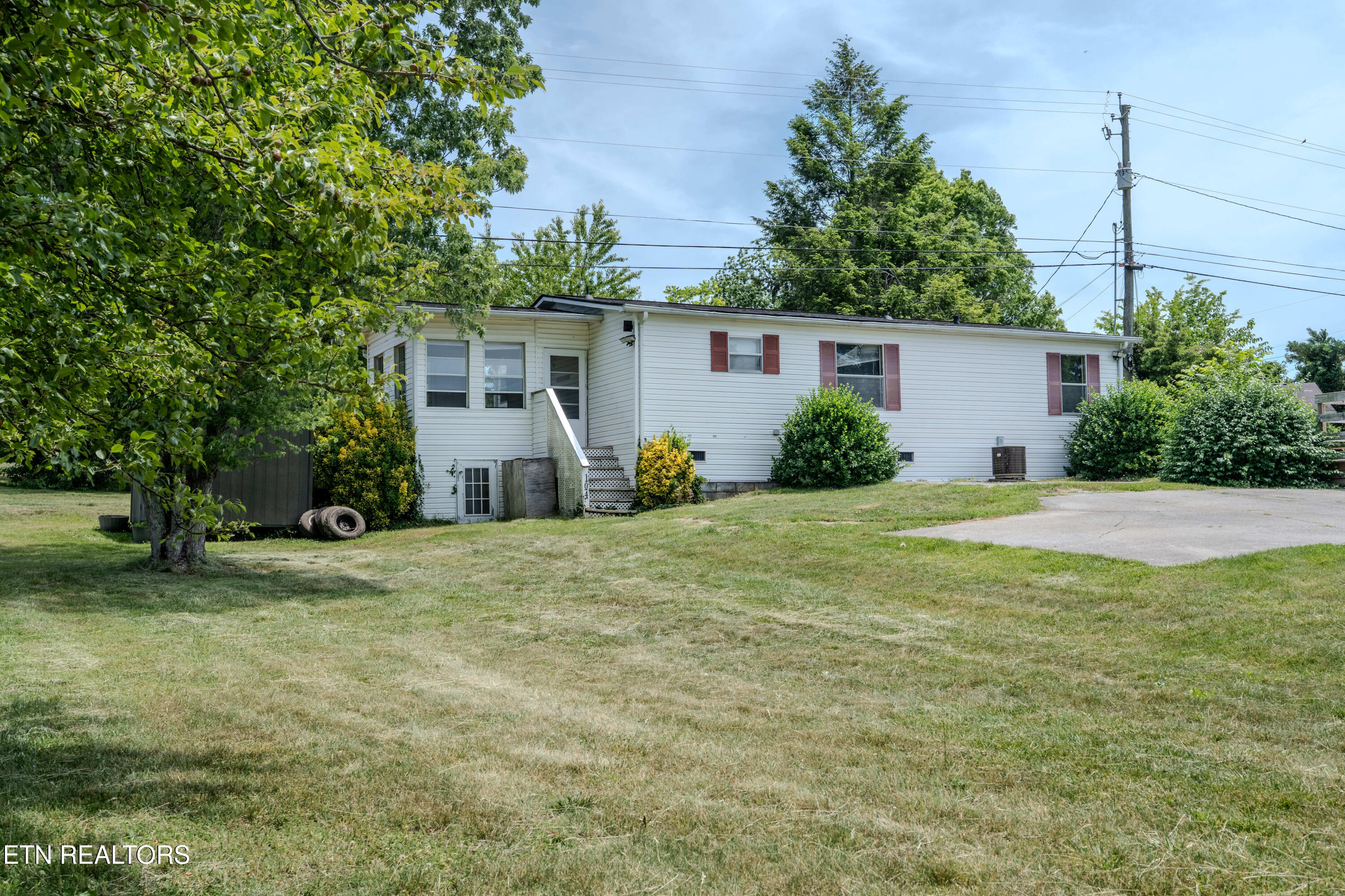 108 North Knob Creek Road Seymour, TN 37865 - Photo 24 of 60 104NKnobCreekRd-31